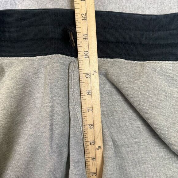 Nike Air Athletics Mens Size Small Elastic Waist Sweat Shorts Gray Black Pockets - Picture 6 of 7